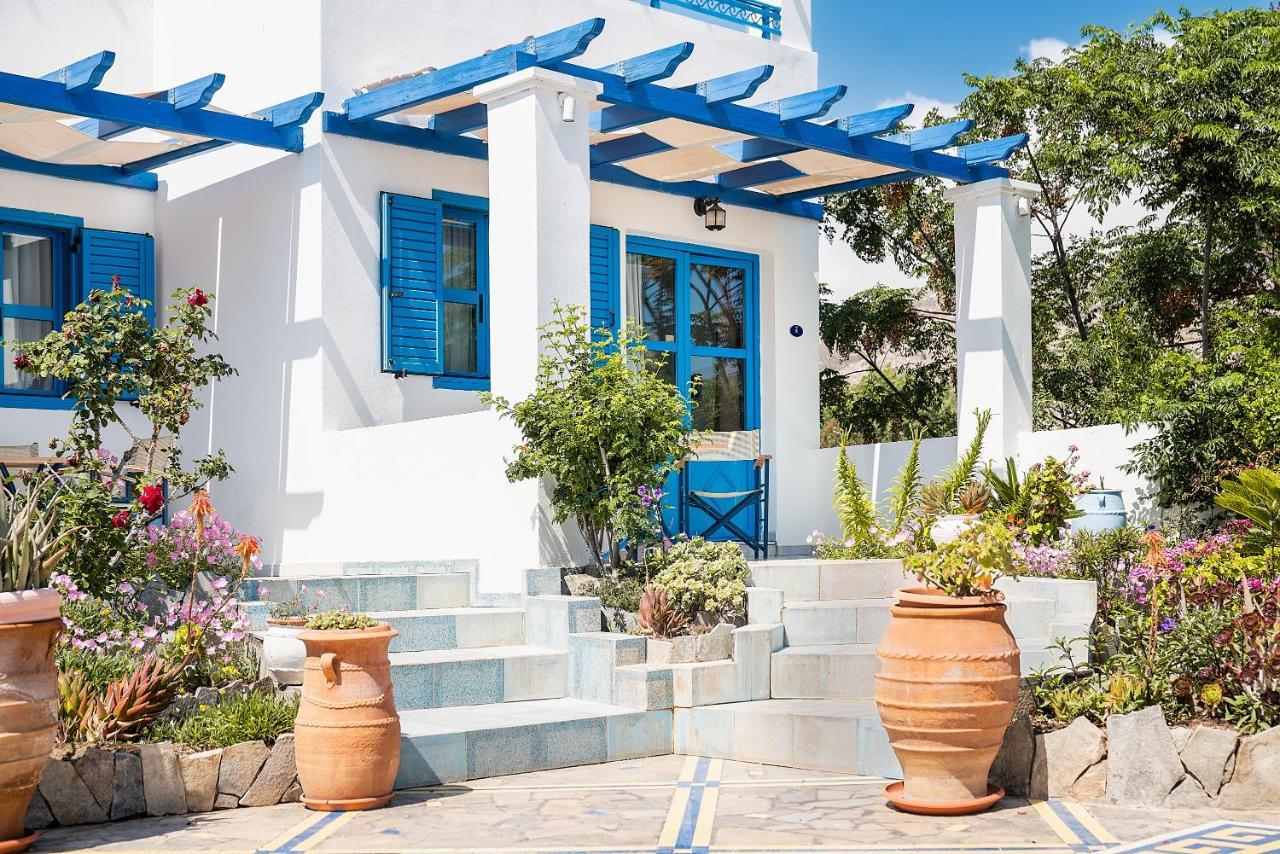 Livadia Beach Suite Exterior photo
